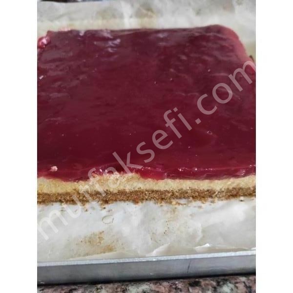 Vişneli cheesecake