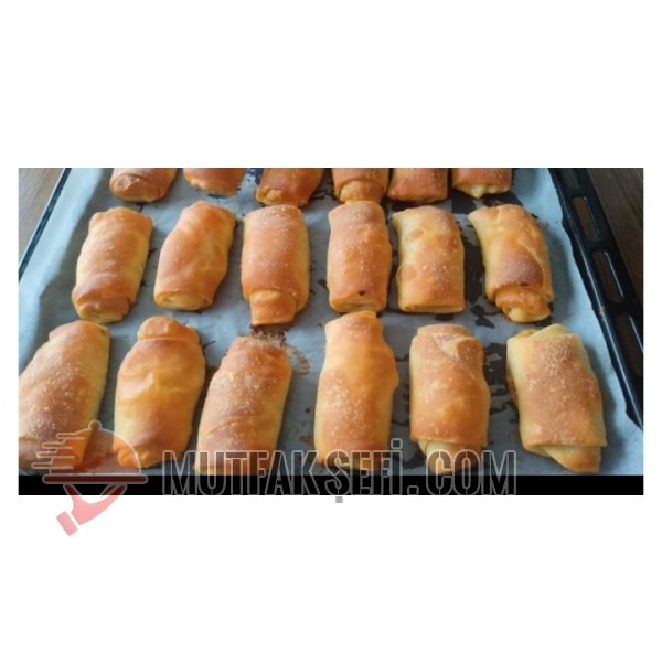 EL AÇMASI TEREYAĞI Lİ ISPANAKLI ÇITIR BÖREK