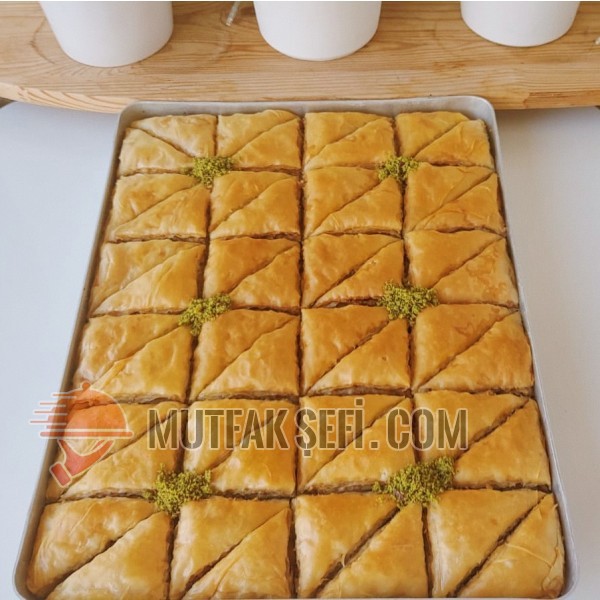 Cevizli Ev Baklavası